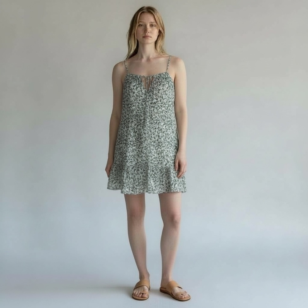 New Skylar+Madison sundress mini tiered floral dress babydoll size small